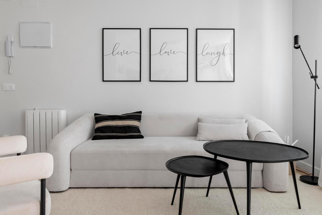 Cozy 2 Bedroom With Patio Apartment