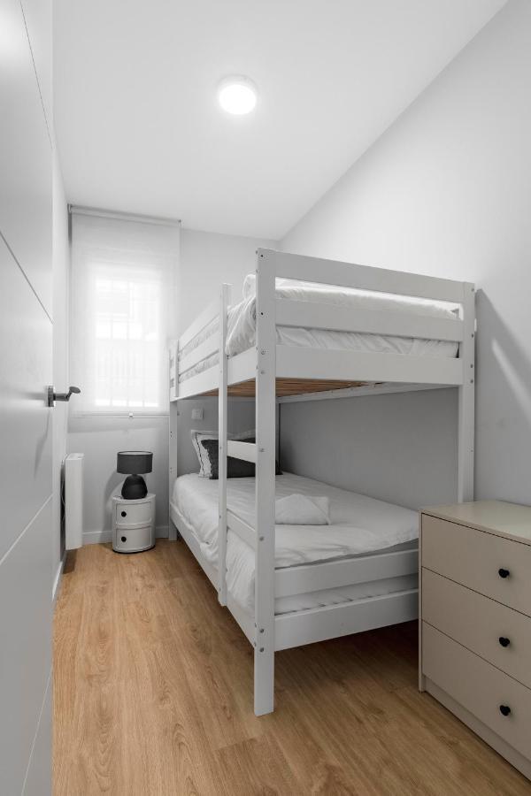 Cozy 2 Bedroom With Patio Apartment